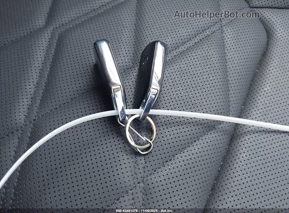 1V2WR2CA5RC562227 2024 VOLKSWAGEN ATLAS Silver Vista del salpicadero