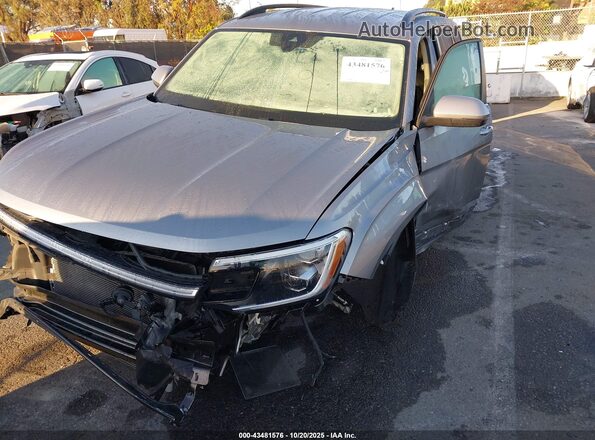 1V2WR2CA5RC562227 2024 VOLKSWAGEN ATLAS Silver Vista frontal