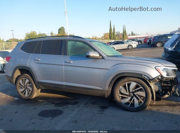 1V2WR2CA5RC562227 2024 VOLKSWAGEN ATLAS Silver Vista interior trasera