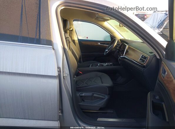 1V2WR2CA5RC562227 2024 VOLKSWAGEN ATLAS Silver Vista interior delantera