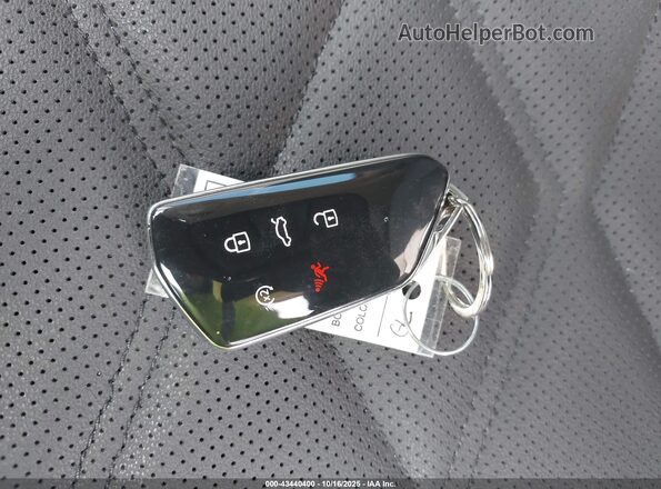 1V2WR2CAXSC544022 2025 VOLKSWAGEN ATLAS Red 