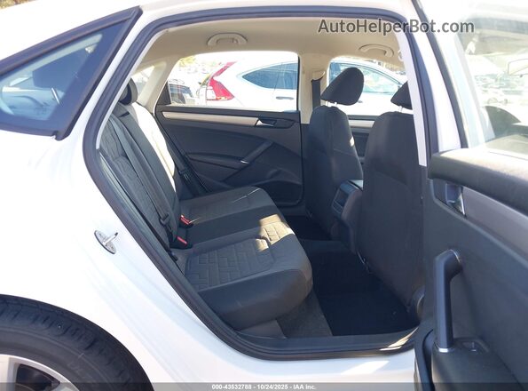 1VWAA7A32LC013299 2020 VOLKSWAGEN PASSAT White VIN კოდის სტიკერის ხედი