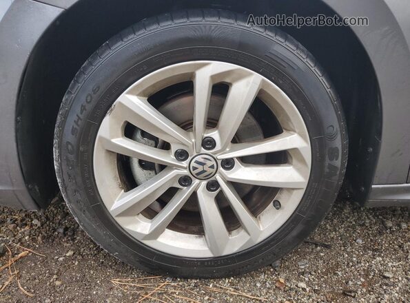 1VWAA7A37MC002106 2021 VOLKSWAGEN PASSAT Gray 