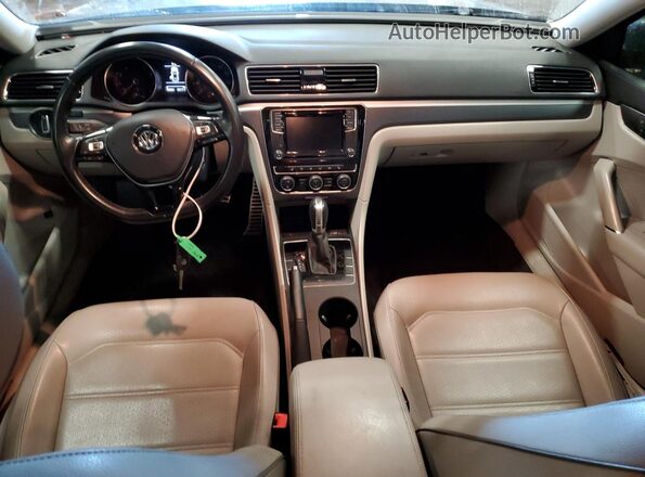 1VWAA7A39JC045308 2018 VOLKSWAGEN PASSAT Gray 