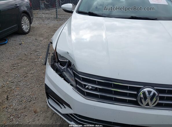 1VWAT7A38GC032245 2016 VOLKSWAGEN PASSAT Белый Вид спереди