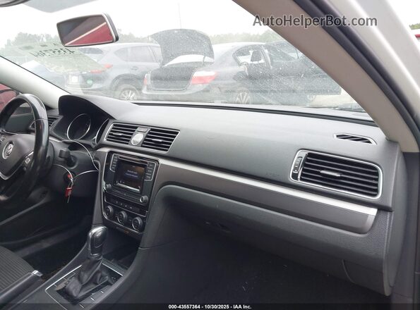 1VWAT7A38GC032245 2016 VOLKSWAGEN PASSAT Белый Вид салона спереди