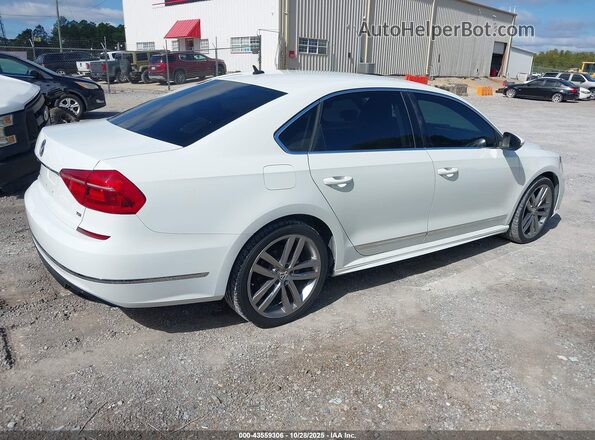1VWAT7A39GC066565 2016 VOLKSWAGEN PASSAT White Tył prawy