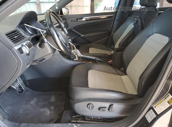 1VWJM7A3XJC037760 2018 VOLKSWAGEN PASSAT Black 