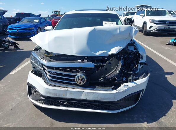 1VWMA7A31LC021956 2020 VOLKSWAGEN PASSAT Белый Вид щитка приборов