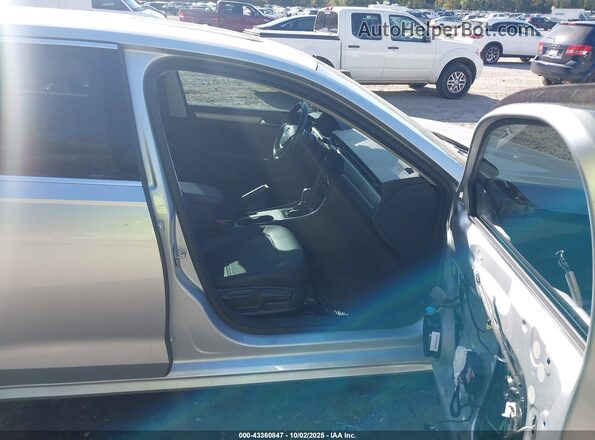 1VWWA7A3XLC006980 2020 VOLKSWAGEN PASSAT Silver Սալոնի դիմացի տեսք