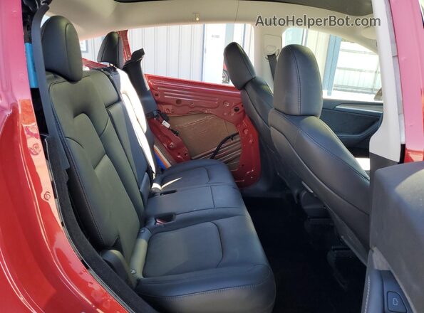 7SAYGDEE5RA217617 2024 TESLA MODEL Y Red Вид підкапотного простору