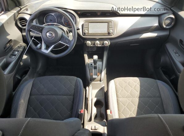 3N1CP5CU7JL515055 2018 NISSAN KICKS Серебряный 