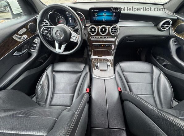 WDC0G8DB8LF724438 2020 MERCEDES-BENZ GLC-CLASS White Rear seats view