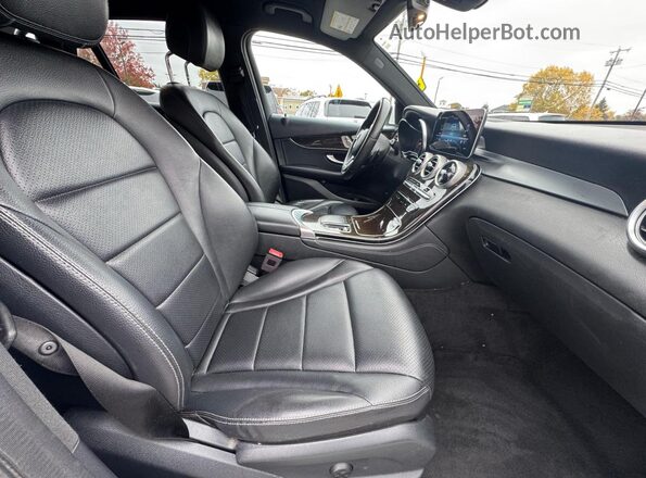 WDC0G8DB8LF724438 2020 MERCEDES-BENZ GLC-CLASS White Rear view