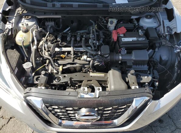 3N1CP5CU7JL515055 2018 NISSAN KICKS Серебряный 