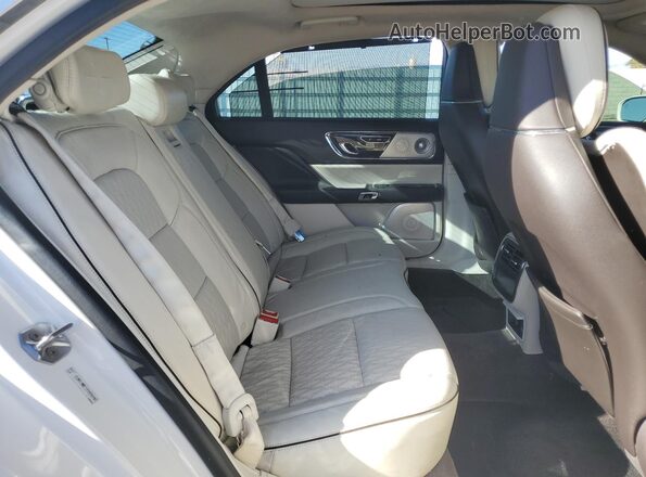 1LN6L9BC7J5606392 2018 LINCOLN CONTINENTA White Вид задньої частини салону