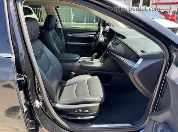 1GYKNERS6JZ139813 2018 CADILLAC XT5 Черный 
