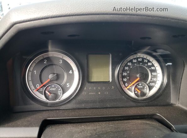 3C63RRHL3GG339824 2016 RAM 3500 Серый Вид задних сидений