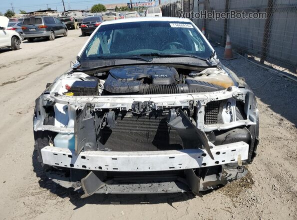 2C3CCAAG2LH239205 2020 CHRYSLER 300 White Դիմացի տեսք