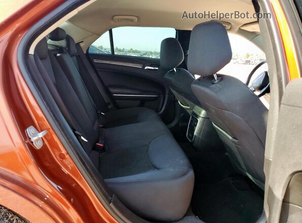2C3CCAAG4MH538079 2021 CHRYSLER 300 Оранжевый 