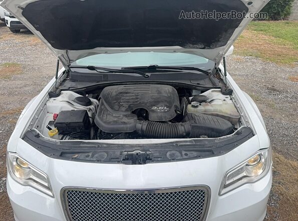 2C3CCAAG5LH115641 2020 CHRYSLER 300 White Widok wnętrza z przodu