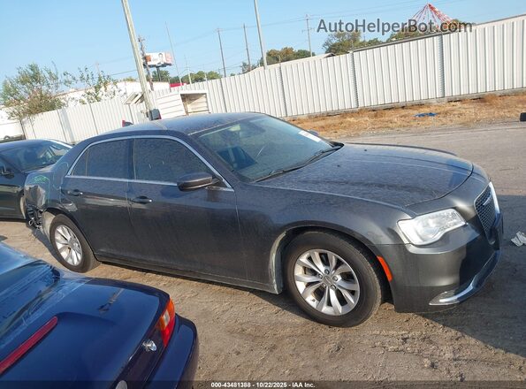 2C3CCAAGXMH516295 2021 CHRYSLER 300 Gray Rear interior view