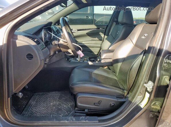 2C3CCABG1MH685426 2021 CHRYSLER 300 Gray Front interior view