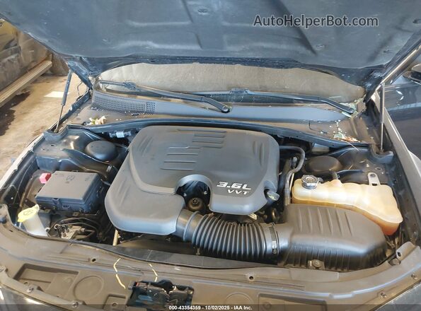 2C3CCABG4KH682842 2019 CHRYSLER 300 Black Հետևի տեսք