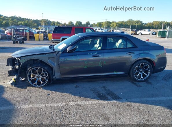 2C3CCABG6JH142973 2018 CHRYSLER 300 Gray Widok z przodu