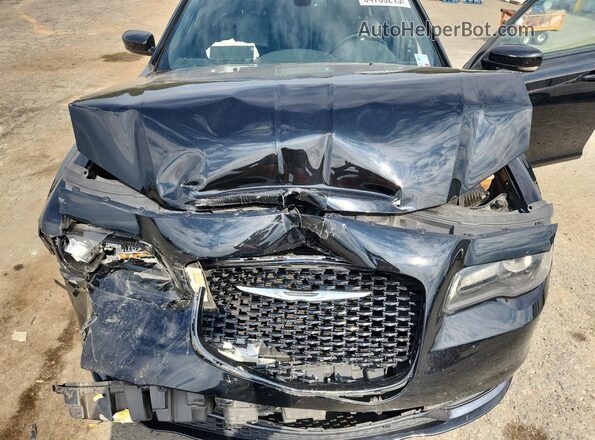 2C3CCABGXGH135386 2016 CHRYSLER 300 Black Вид задньої частини салону