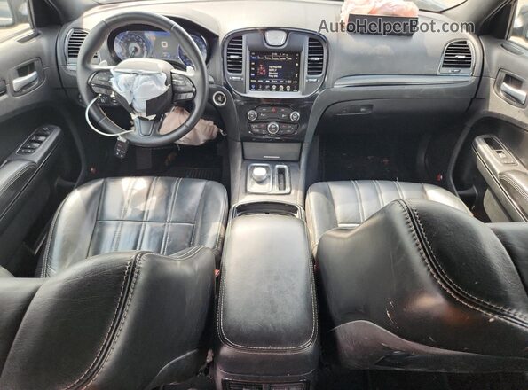 2C3CCABGXGH135386 2016 CHRYSLER 300 Black Вид панелі приладів