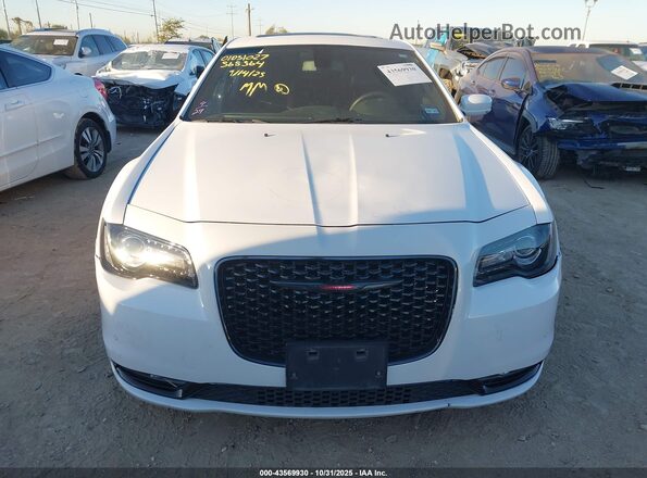 2C3CCABGXPH565564 2023 CHRYSLER 300 White უკანა სალონის ხედი
