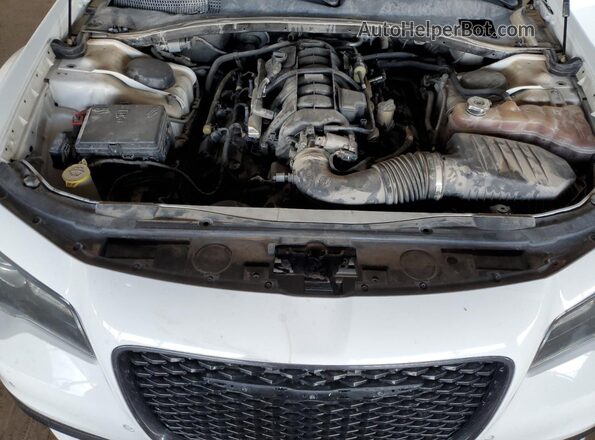 2C3CCABT6MH515835 2021 CHRYSLER 300 White Widok wnętrza z tyłu