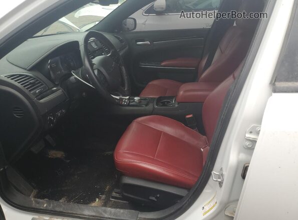 2C3CCABT6MH515835 2021 CHRYSLER 300 White Widok wnętrza z przodu