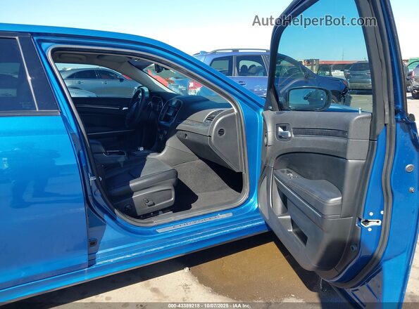 2C3CCADG9PH590095 2023 CHRYSLER 300 Blue Widok wnętrza z przodu