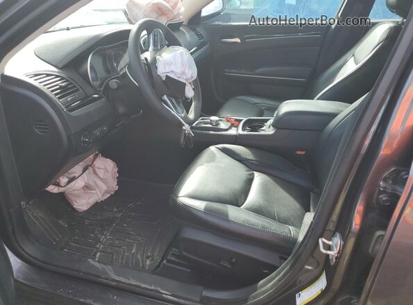 2C3CCADGXPH552410 2023 CHRYSLER 300 Gray Widok wnętrza z przodu