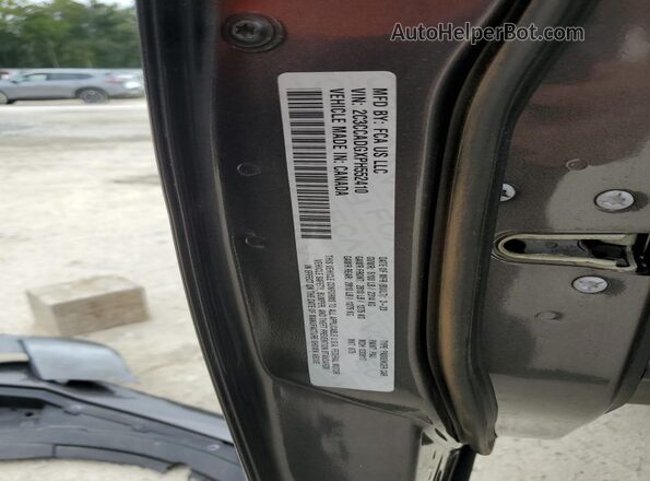 2C3CCADGXPH552410 2023 CHRYSLER 300 Gray Widok naklejki z numerem VIN