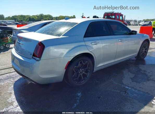 2C3CCAGG7LH158966 2020 CHRYSLER 300 Silver Rear right
