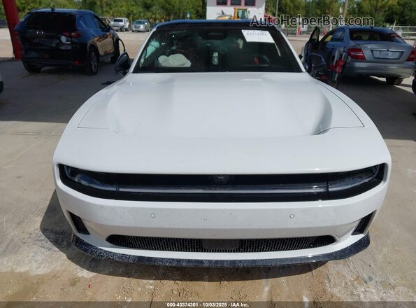 2C3CDBCK7RR208796 2024 DODGE CHARGER White Widok zestawu wskaźników