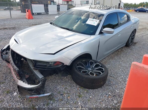 2C3CDXBG6LH140661 2020 DODGE CHARGER Silver Vista tres cuartos delantera izquierda