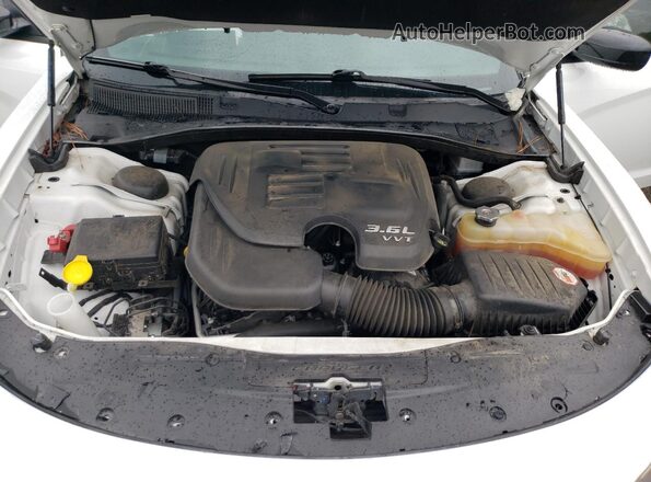 2C3CDXBG7LH244592 2020 DODGE CHARGER White Սալոնի հետևի տեսք