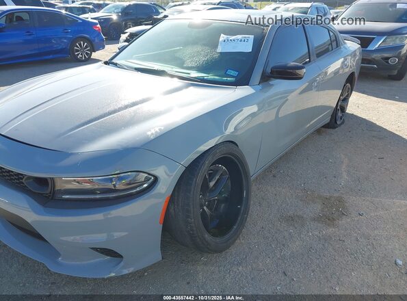 2C3CDXBG8NH216867 2022 DODGE CHARGER Gray Widok z przodu