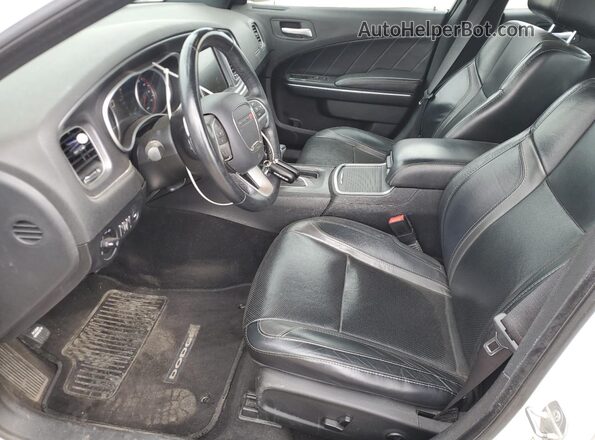 2C3CDXJG6GH127609 2016 DODGE CHARGER Белый Вид салона спереди