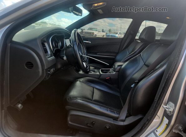 2C3CDXJG8GH127725 2016 DODGE CHARGER Серебряный Вид салона спереди
