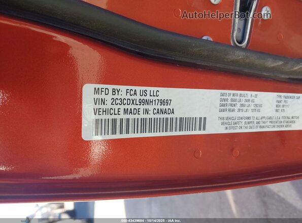 2C3CDXL99NH179697 2022 DODGE CHARGER Orange Vista del compartimento del motor