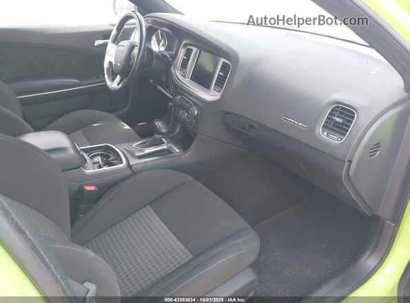 2C3CDXMG8PH707374 2023 DODGE CHARGER Green Front interior view