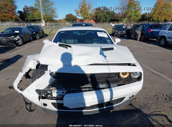 2C3CDZAG4JH334373 2018 DODGE CHALLENGER White 