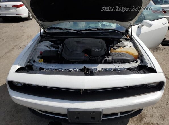 2C3CDZAG6GH332150 2016 DODGE CHALLENGER Белый Вид задней части салона