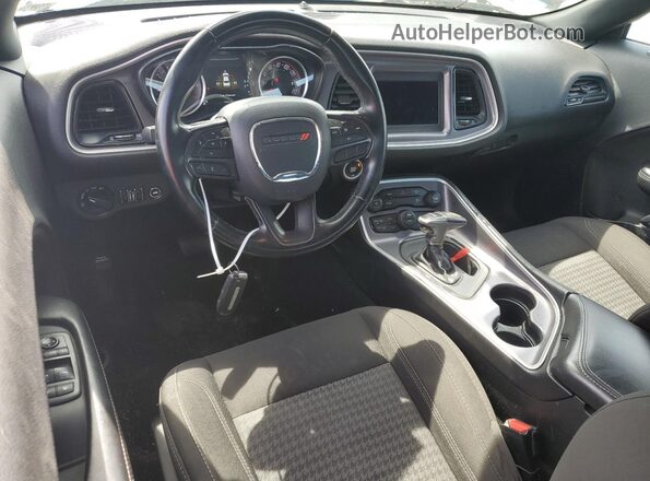 2C3CDZAG8LH226616 2020 DODGE CHALLENGER Черный Вид панели приборов