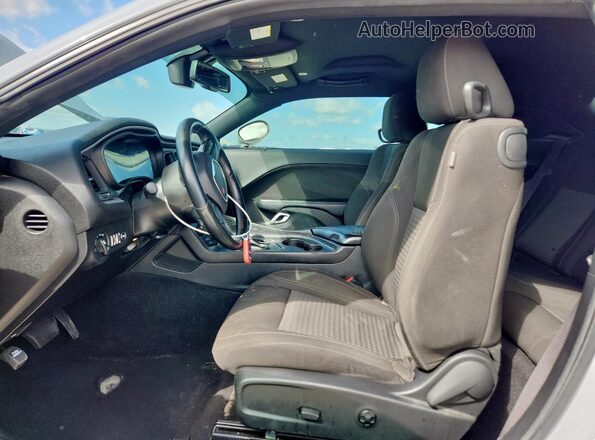 2C3CDZAG8MH543202 2021 DODGE CHALLENGER Gray Vista interior delantera